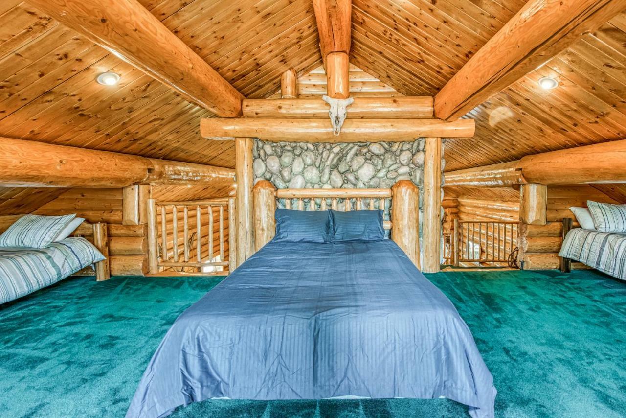 Vienna Villa - 3 Bed 3 Bath Vacation Home In Shaver Lake Exteriör bild